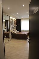 4 Room Hotel
