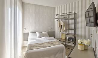 Little Hotel