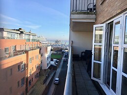 City Pad with balcony and secure parking