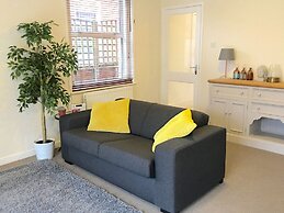 Netley Village Apartment