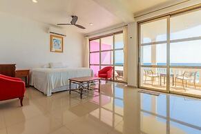 Villa Elena - Entire Property