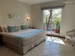 Flora Apartments