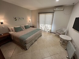 Flora Apartments