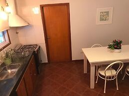 Flora Apartments