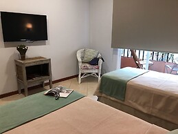 Flora Apartments