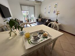 Flora Apartments