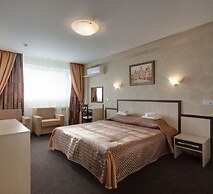 Metallurg Hotel