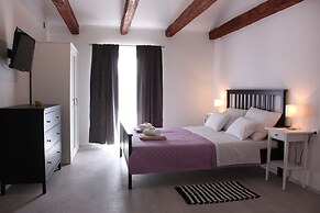 Villa Mate
