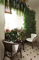 Filip Palace Luxurious Apartment