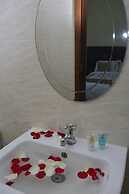 Delfirm Hotel