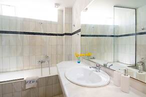 Bellevue Suites