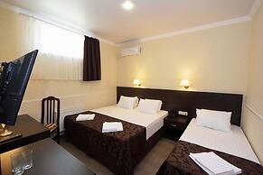 Oscar Hotel