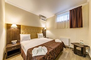 Oscar Hotel