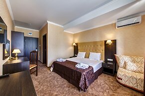 Oscar Hotel