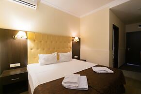 Oscar Hotel