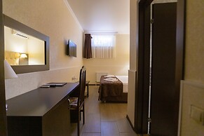 Oscar Hotel