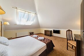 Oscar Hotel