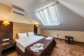 Oscar Hotel