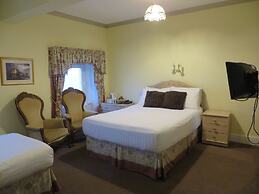 ST. KILDA HOTEL