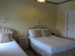 ST. KILDA HOTEL