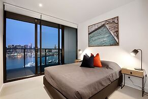 Orange Stay at Collins Wharf