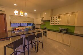 Rimbun Suites & Residences