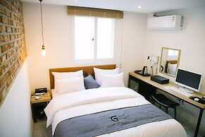 Gray Hotel