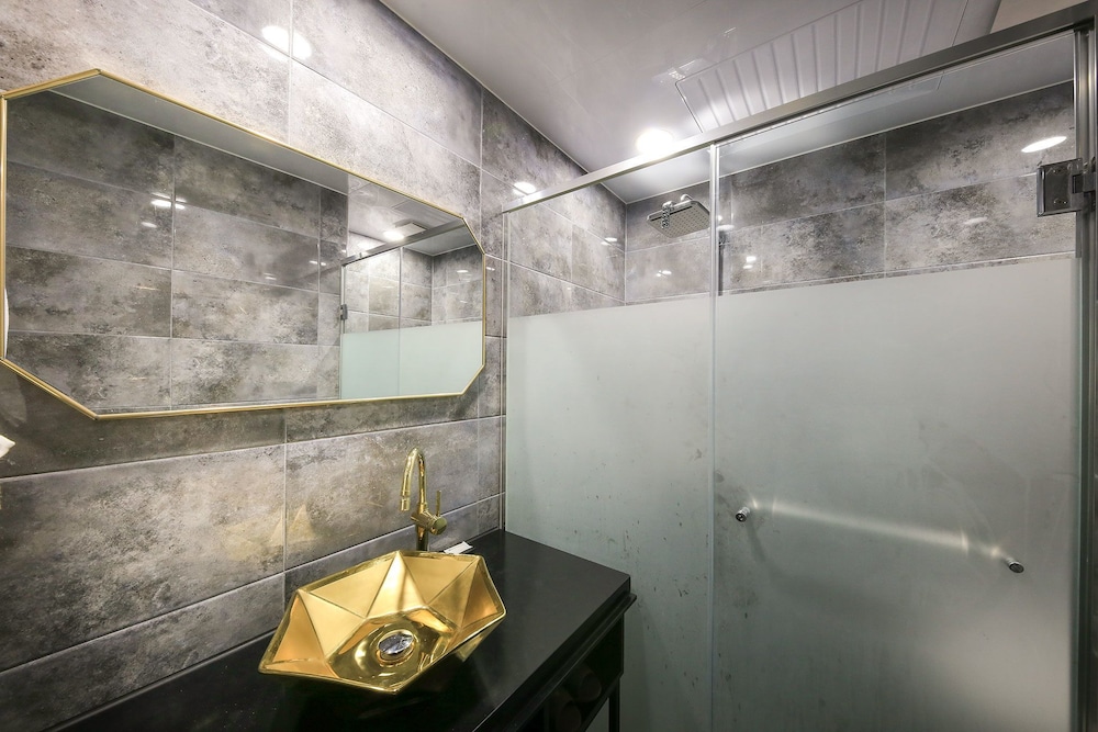 Hotel Merrymud