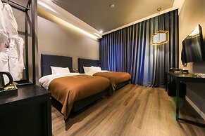 Hotel Merrymud