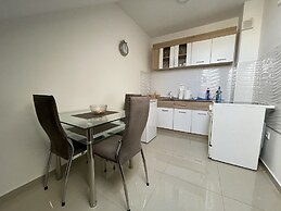 King Peter Apartments