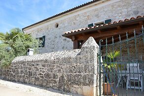 Villa Veleniki