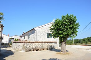 Villa Veleniki
