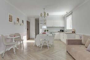 Chmielna Park by Downtown Apartments