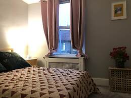 Double bedroom near Heathrow