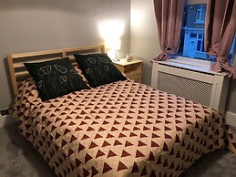 Double bedroom near Heathrow