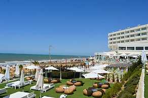 On Hotels Oceanfront - Adults Only
