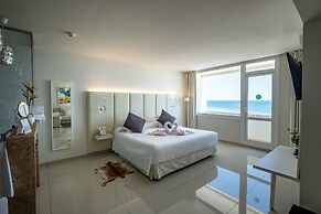 On Hotels Oceanfront - Adults Only