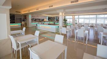 On Hotels Oceanfront - Adults Only