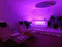 Domus Volumnia Country House