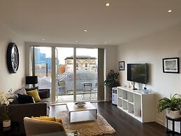 Blissful one bed Near the River