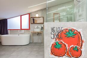 Tomate Rooms