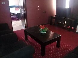 Hotel Wagon Wheel