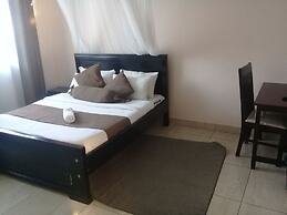 Hotel Wagon Wheel
