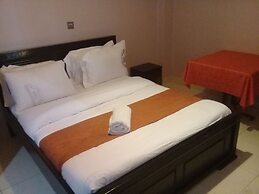 Hotel Wagon Wheel