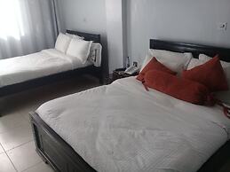 Hotel Wagon Wheel