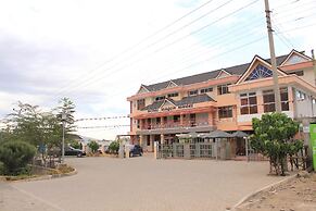 Hotel Wagon Wheel