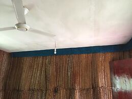 Mpole Bungalows