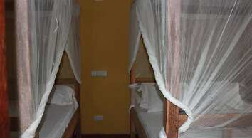 Mpole Bungalows