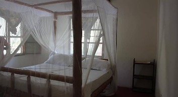 Mpole Bungalows