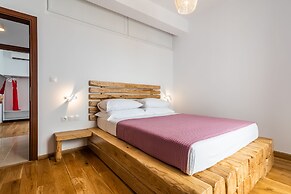 Milesian Suites